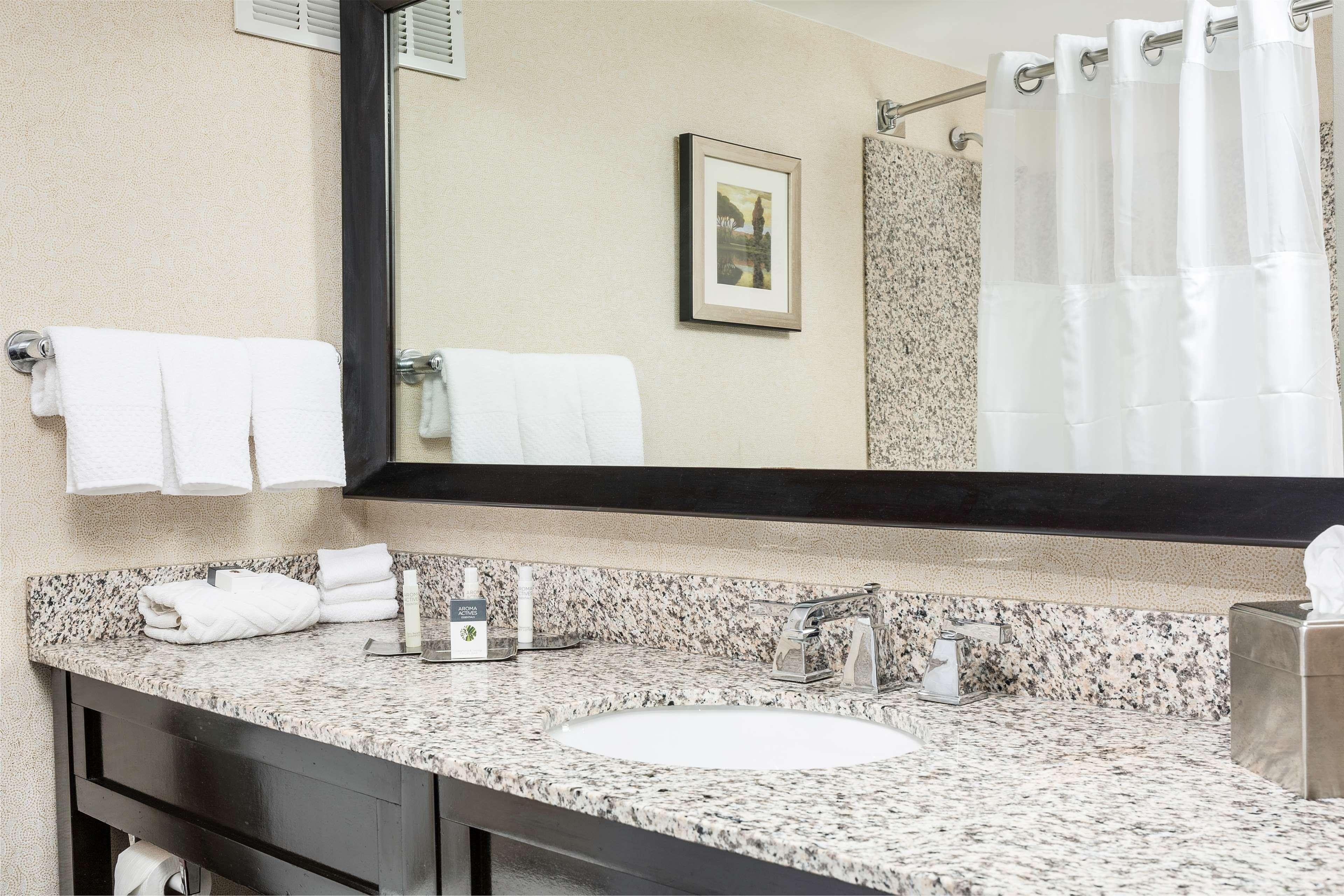 Doubletree By Hilton Hotel Wilmington Zewnętrze zdjęcie